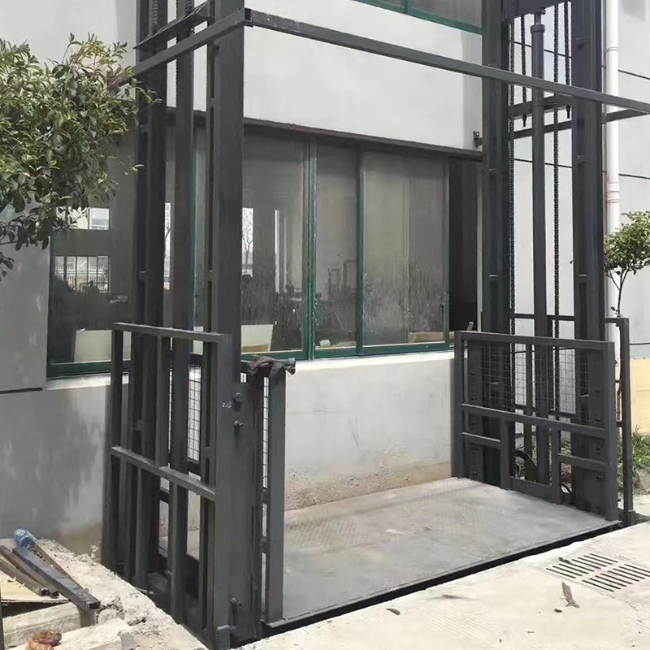 内蒙古5吨室外升降货梯